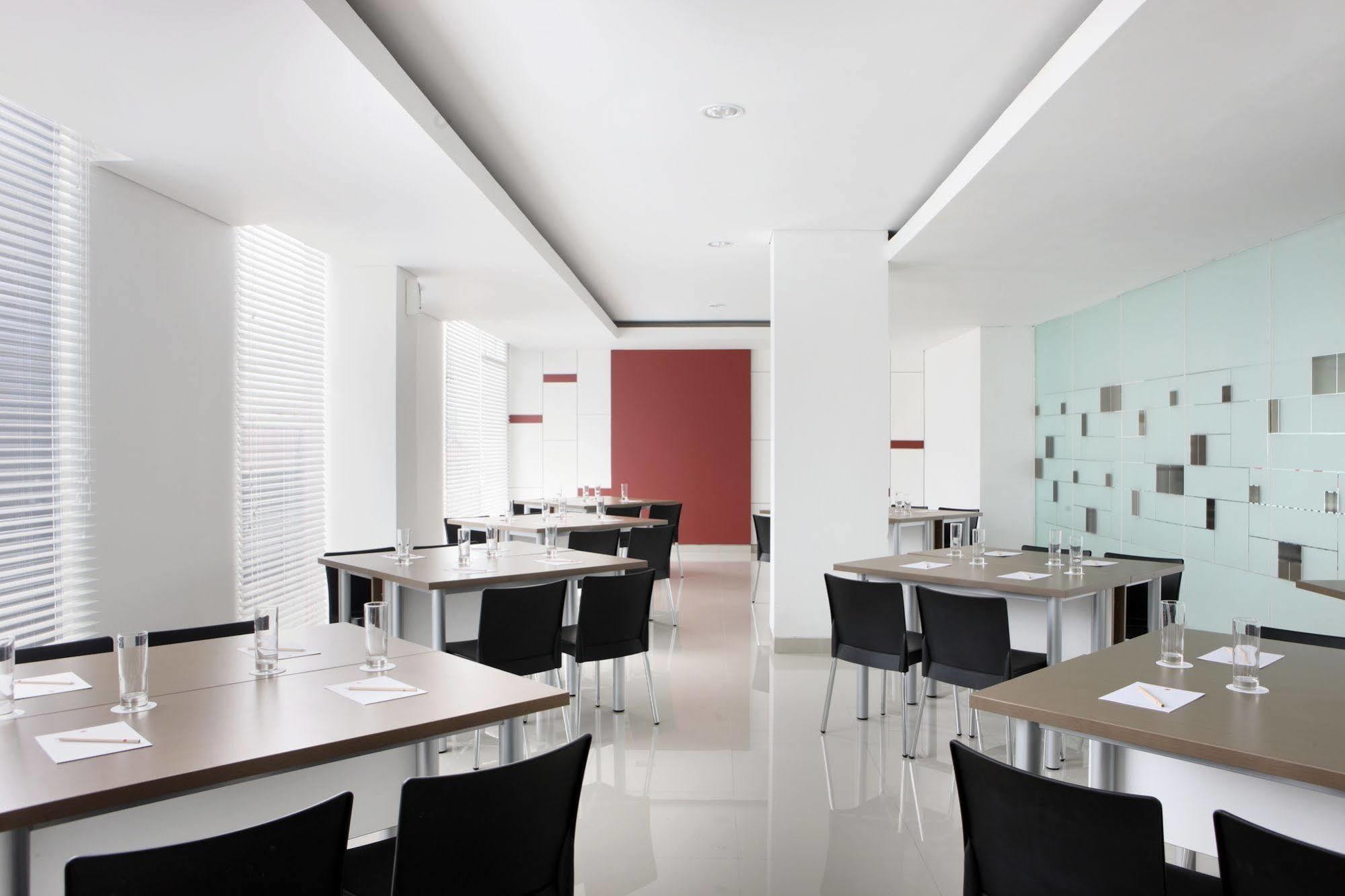 Amaris Hotel Маланг Екстер'єр фото